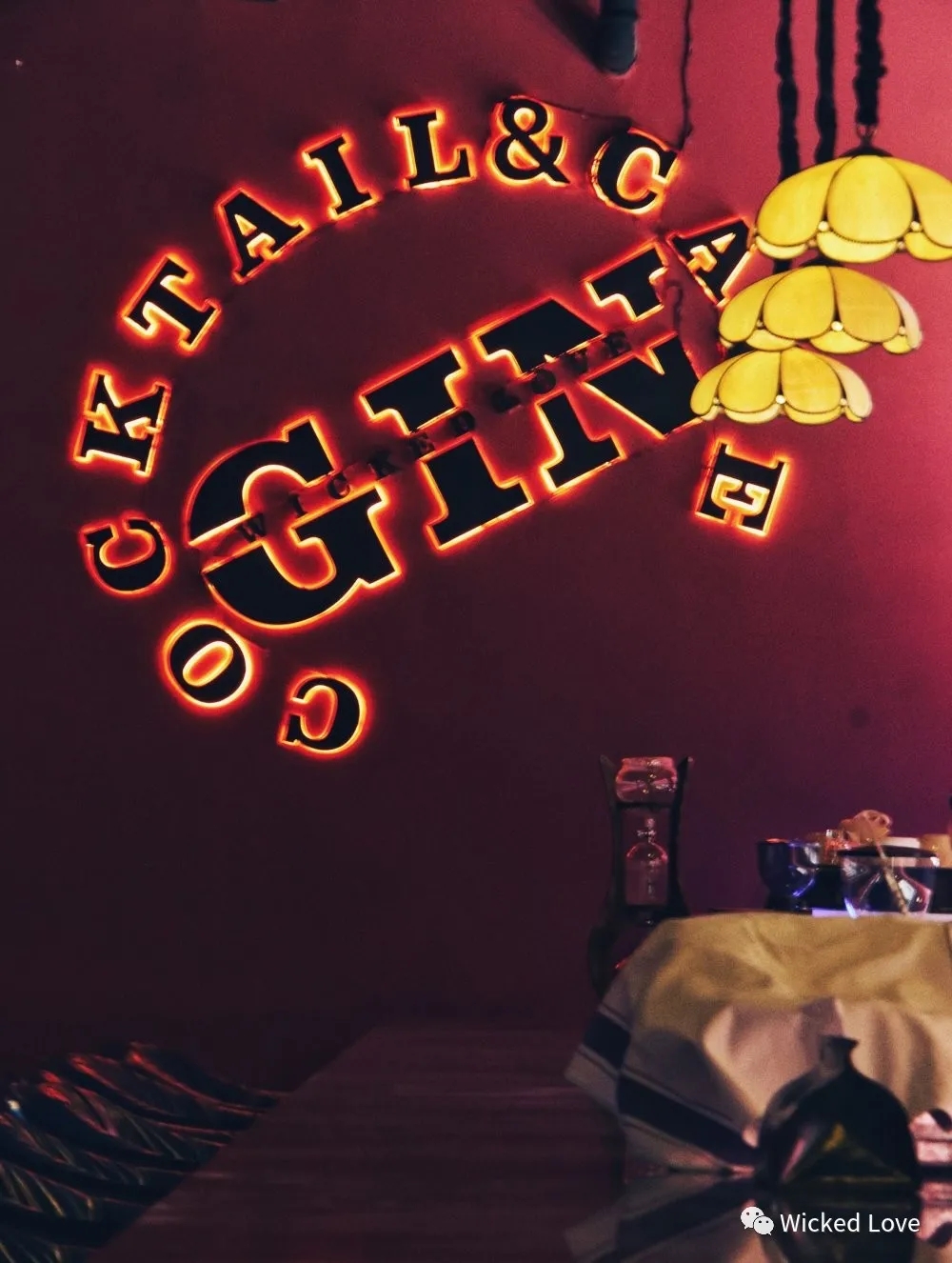 酒吧開(kāi)張前,如何做好前期籌備工作?